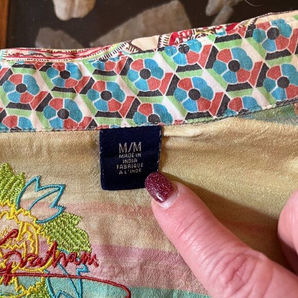 RobertโGraham Like NEW Dress Print Button Down Shirt Multi Design & Color โMediu - Picture 9 of 10